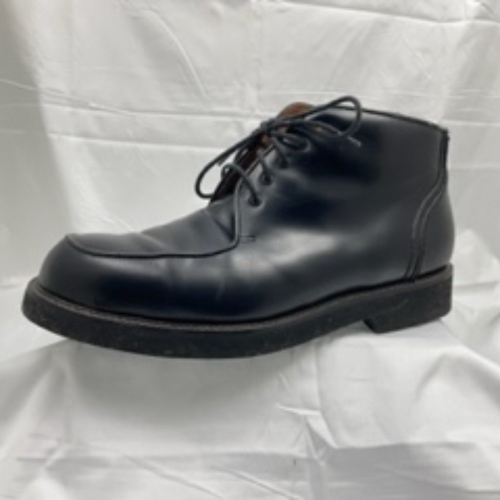 Rockport Men's Lace - Up Casual Dress Chukka Ankle boots. Size 8 US